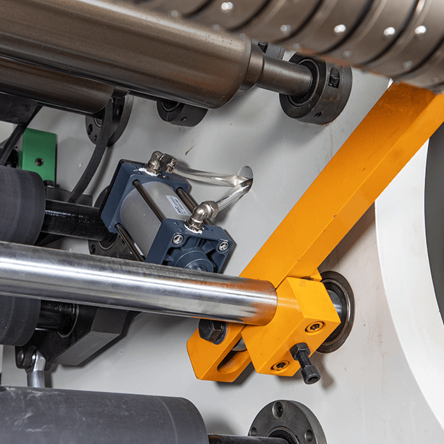 2022 Máy cắt và cuộn phim điều khiển PLC trong 400m / phút